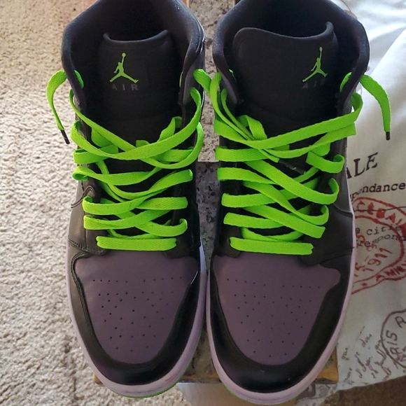 COPY - Jordan 1 mid "Joker" - Picture 2 of 5